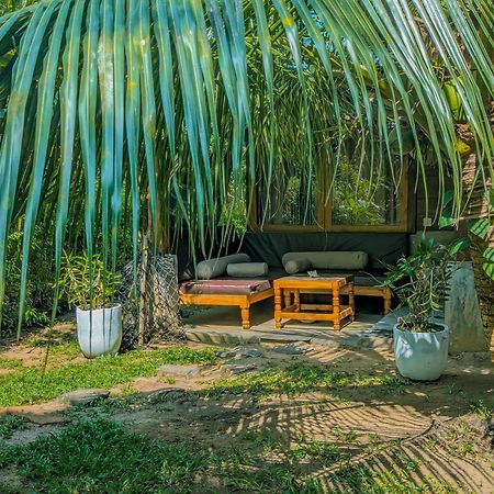 Neem Jay Beach Resort Tangalle Ngoại thất bức ảnh