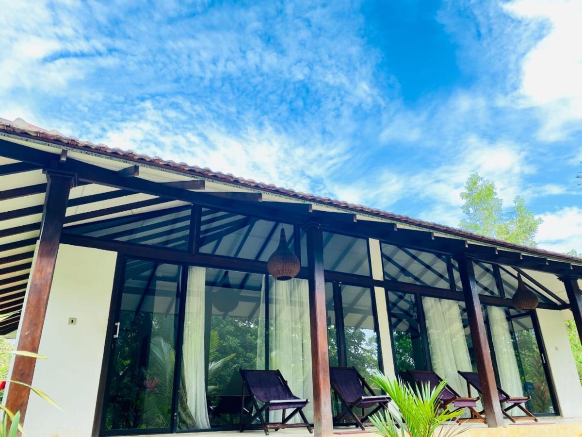 Neem Jay Beach Resort Tangalle Ngoại thất bức ảnh
