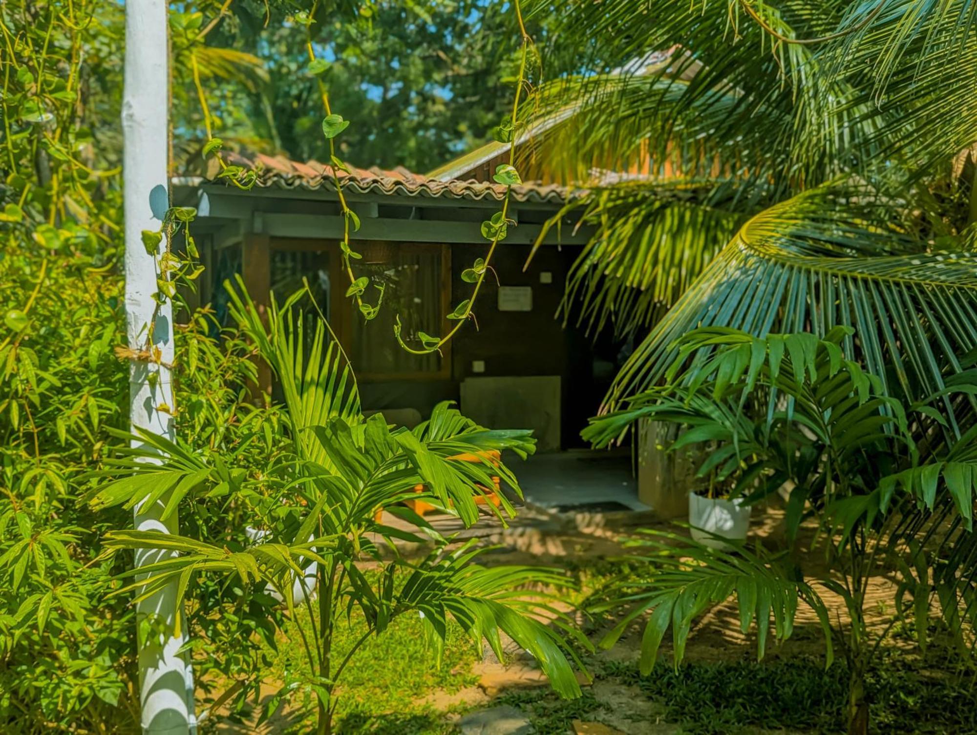 Neem Jay Beach Resort Tangalle Ngoại thất bức ảnh